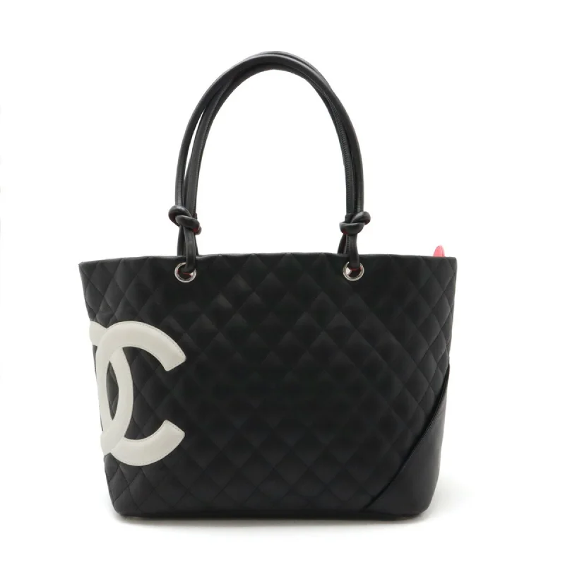 Handle bags with compact designs for portability -Chanel   Leather Shoulder Bag Tote Bag (Pre-Owned)