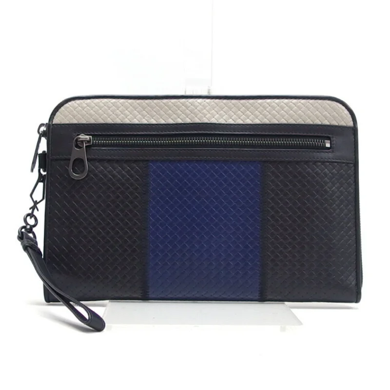 Handle bags with contrast stitching for detail -Bottega Veneta   blue Leather Clutch Bag (Pre-Owned)