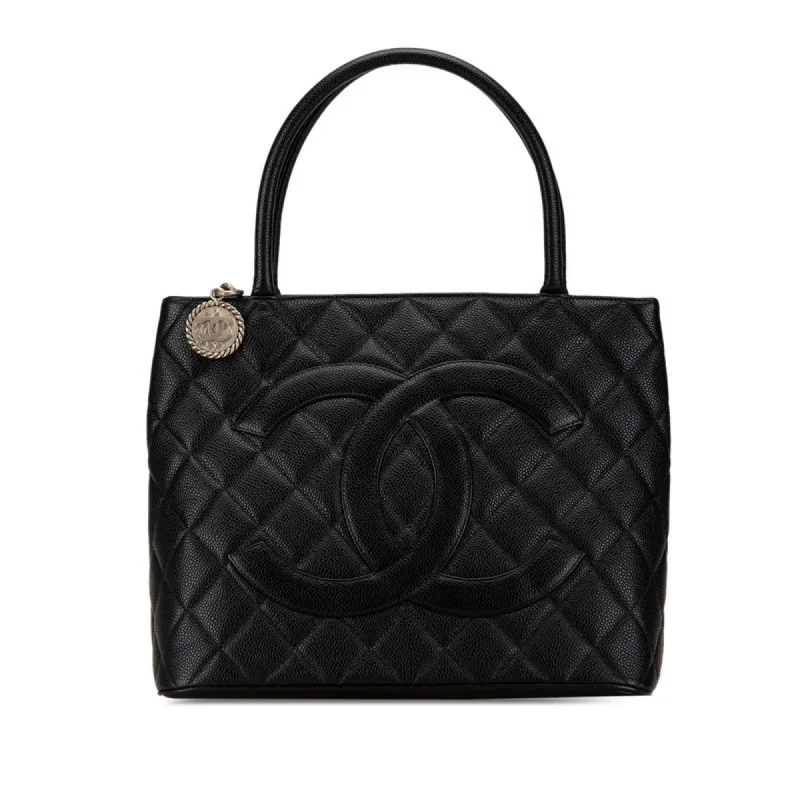 Cotton handle bags for lightweight casual wear -Chanel  Caviar Leather Tote Bag (Pre-Owned)