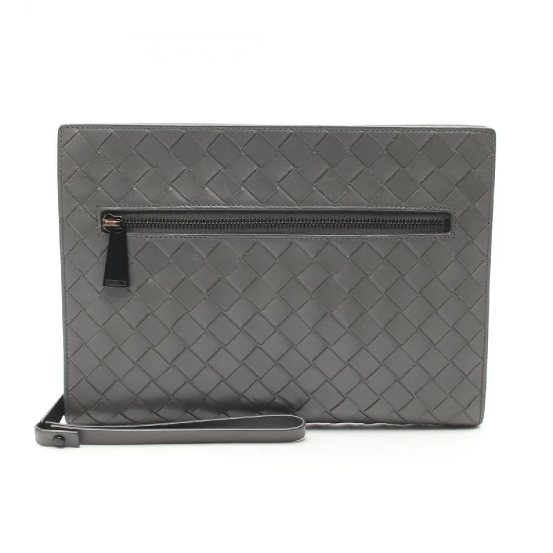 Handle bags with tropical prints for summer -Bottega Veneta  Leather Clutch Bag (Pre-Owned)