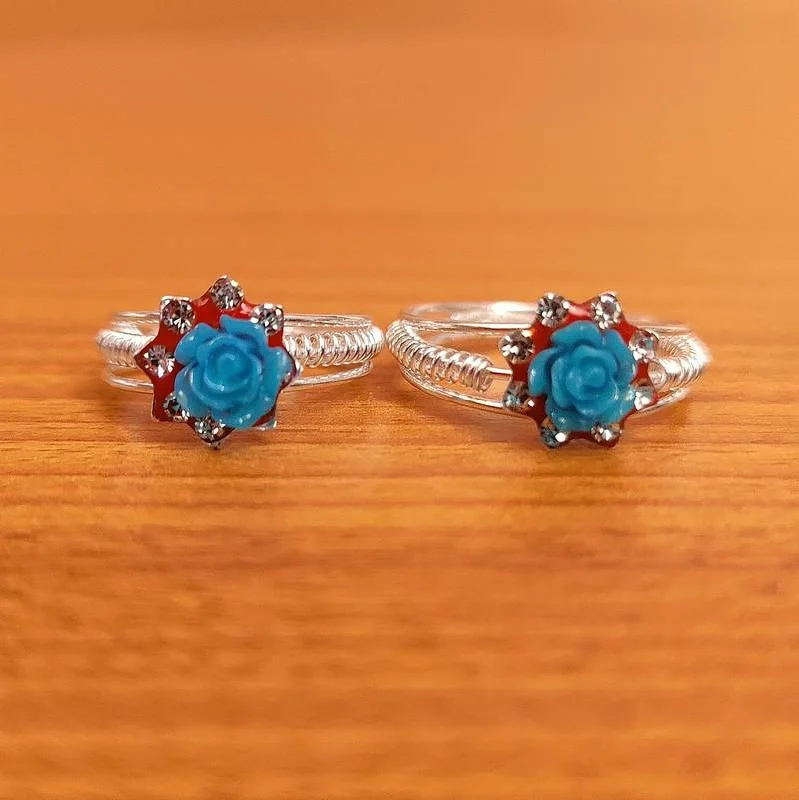 Handcrafted rings with raw emerald rough stones -SILVER LOOK BLUE FLOWER ADJUSTABLE TOE RING