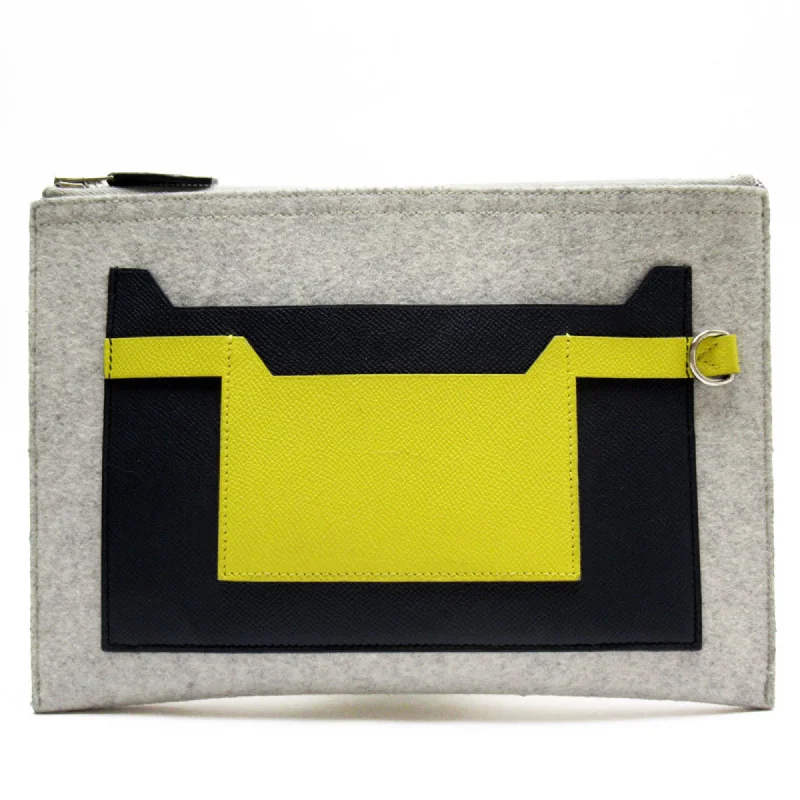 Handle bags with retro logos for charm -Hermes   Navy yellow Felt Epsom Leather Clutch Bag (Pre-Owned)