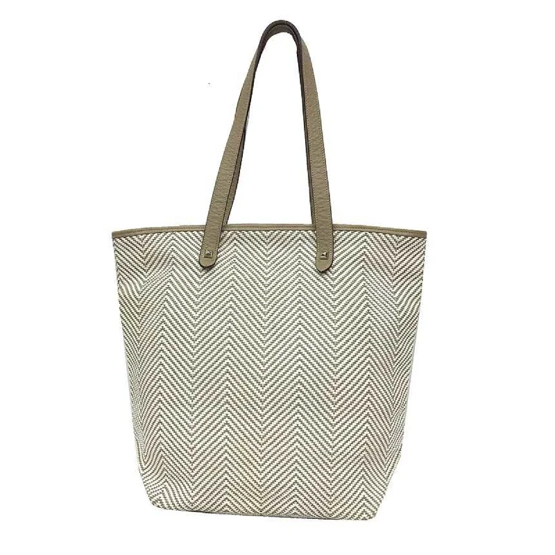 Handle bags with camouflage patterns for edge -Hermes Etoupe  ivory Leather Polyester Tote Bag (Pre-Owned)