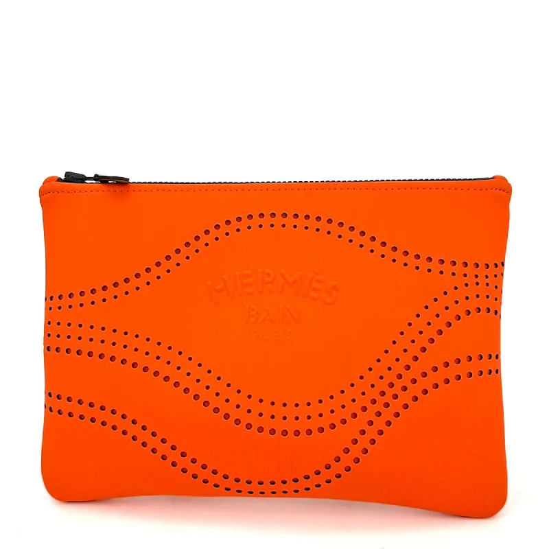 Designer handle bags with luxury logo detailing -Hermes  Polyamide Clutch Bag (Pre-Owned)