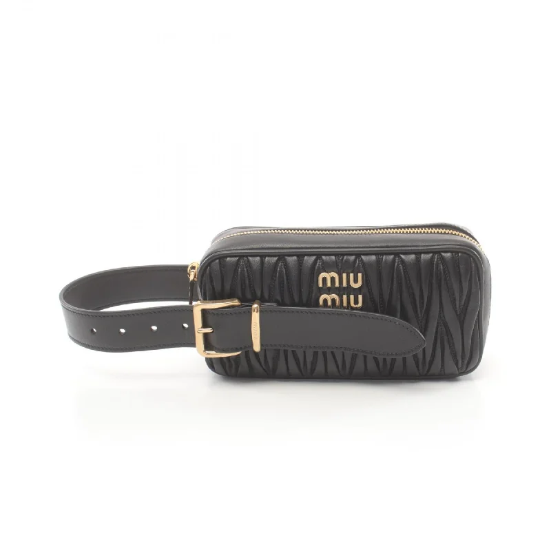 Handle bags with bright accents for pop -Miu Miu  Leather Clutch Bag (Pre-Owned)