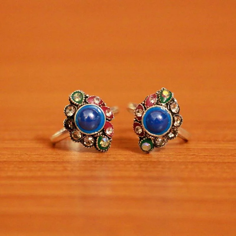 Rings with vintage-inspired rose-cut diamonds -BLUE ZIRCON  TOE-RINGS