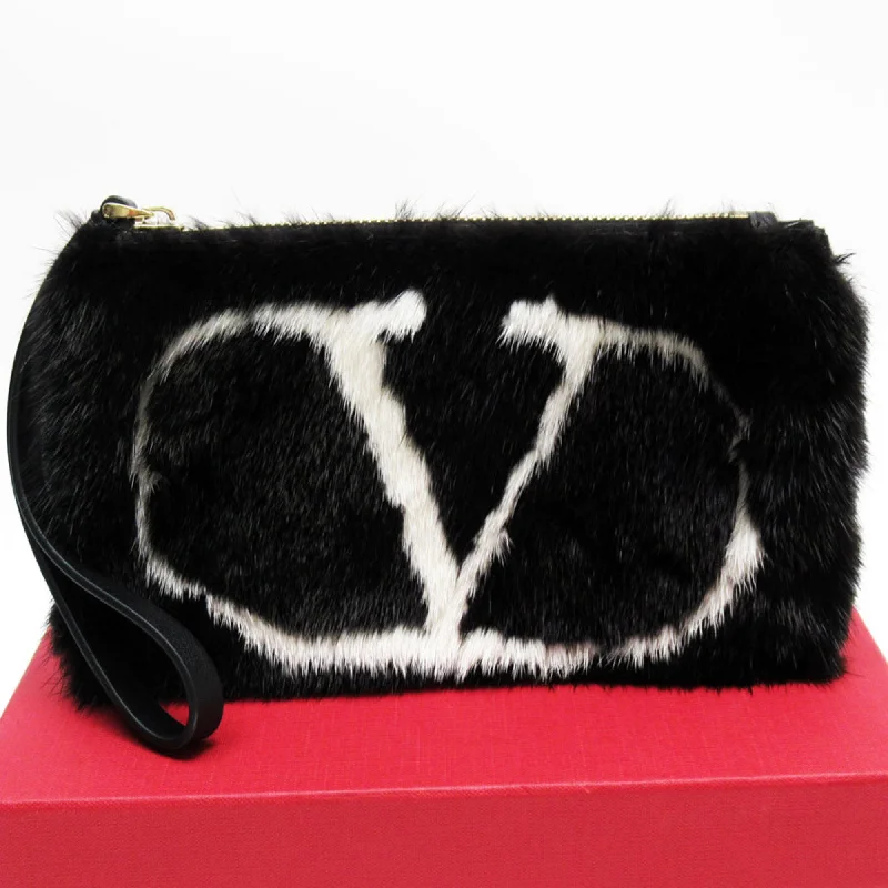 Handle bags with compact designs for portability -Valentino Garavani  Fur Clutch Bag Pouch (Pre-Owned)