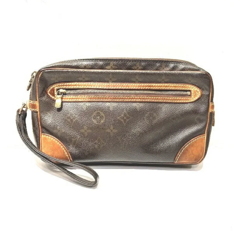 Handle bags with chevron designs for trend -Louis Vuitton   Clutch Bag (Pre-Owned)